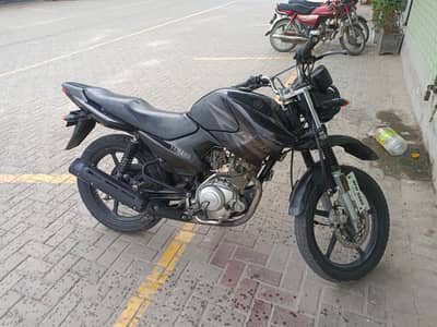 Ybr G 125 black beast