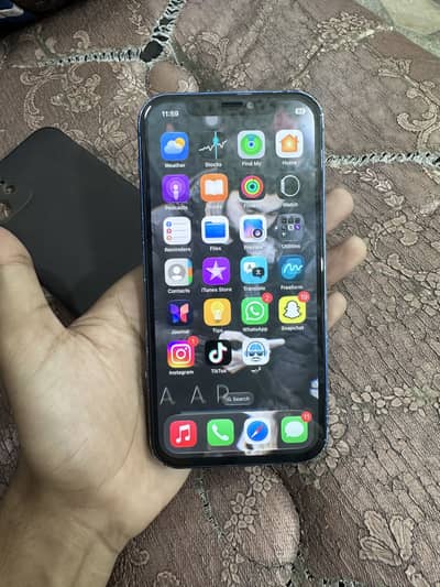Apple iPhone 12