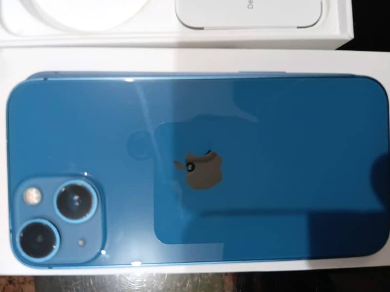 Apple iPhone 13 mini 1