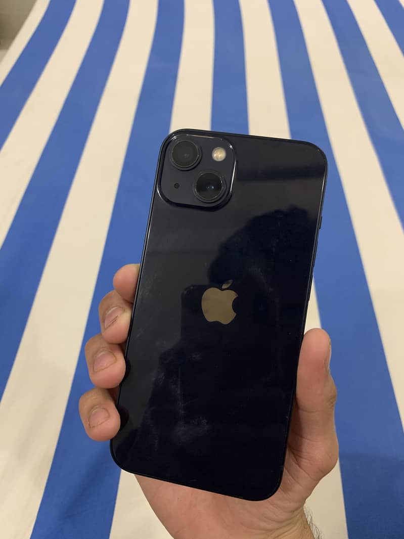 Apple iPhone 13 1