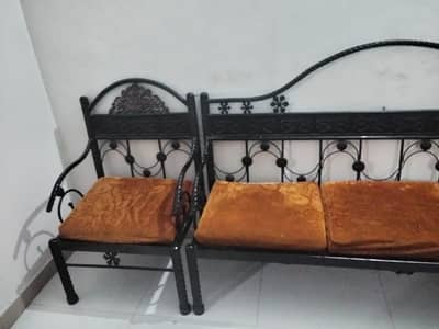 five seater sofa set good condition with table