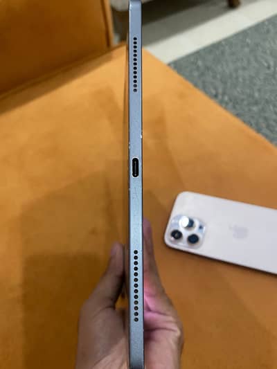 I PAD PRO (11 INCHES) 2ND GENERATION   (M1)
