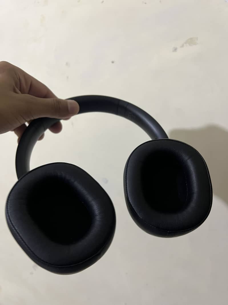 Wireless Headphone 1