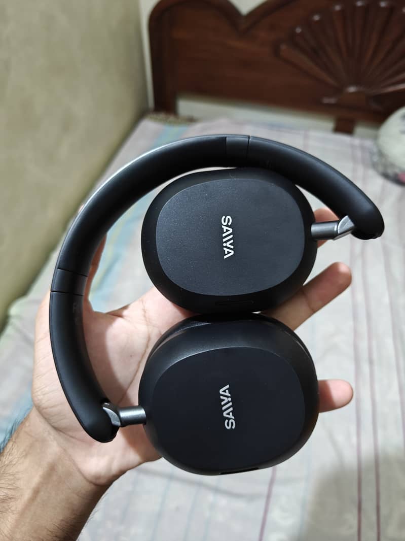 Wireless Headphone 3