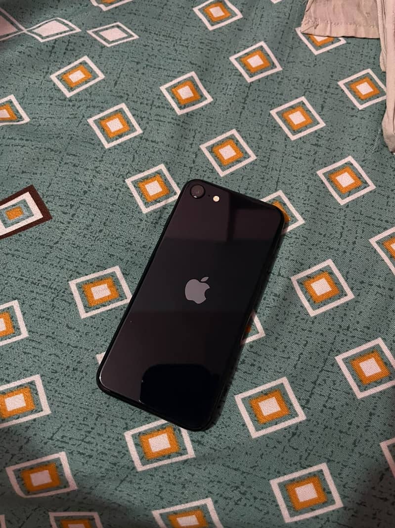 Apple iPhone SE 3rd Generation 3