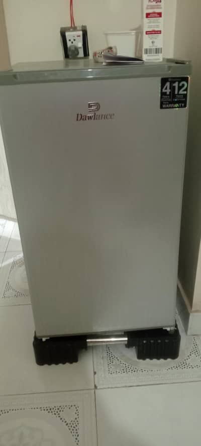 Dawlance one door mini fridge