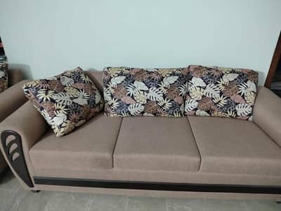 7 seater sofa set with center Table