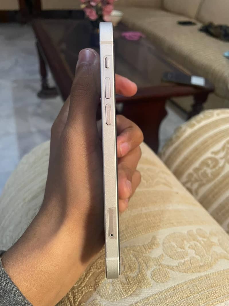 Apple iPhone 12 1