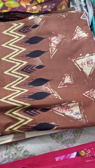 we sale linen clothes in very reasonable price 03054052125