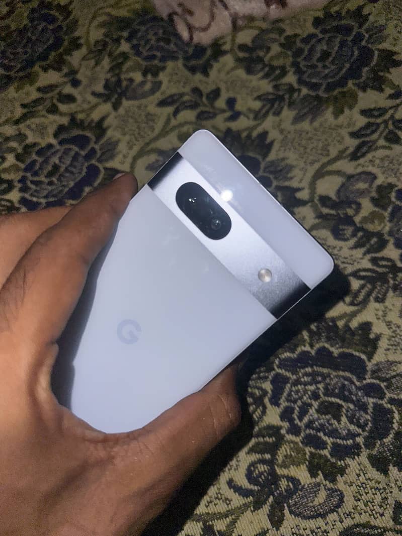 Google Pixel 7a 1