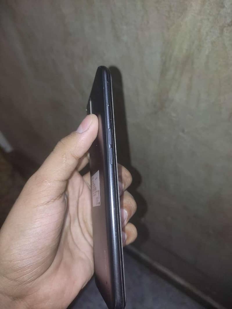 OPPO A76 4