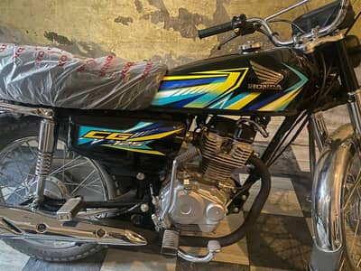Honda cg 125 new 2026 model brand new condition only 1000km driven