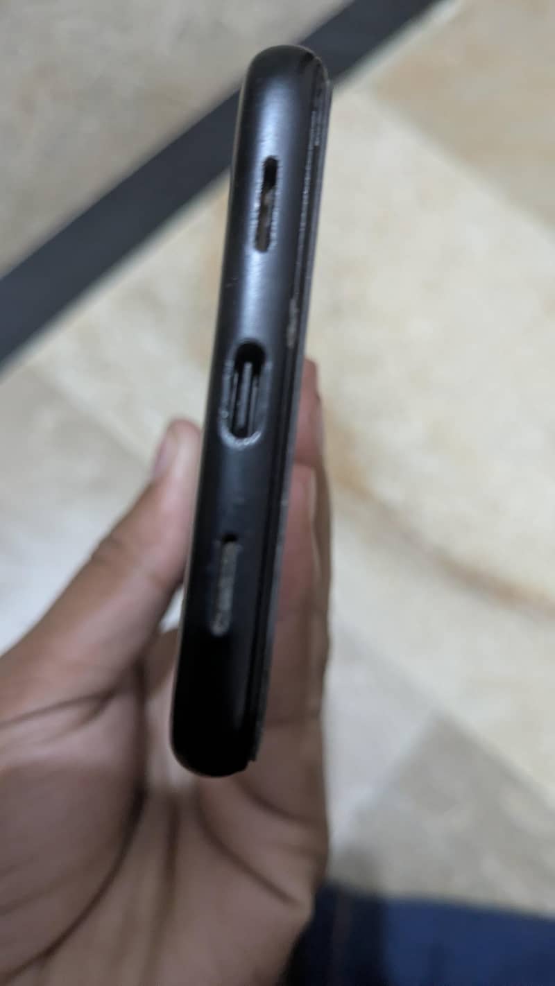 Google pixel 4a5g 1