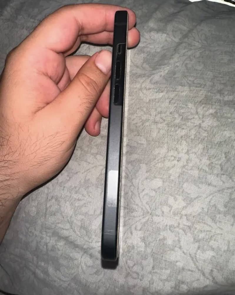 Apple iPhone 15 Jv 1