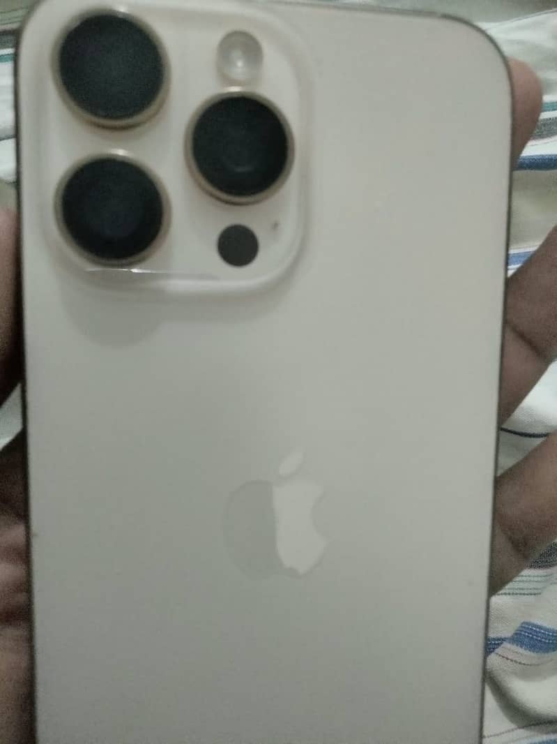 Iphone 16 pro max 0