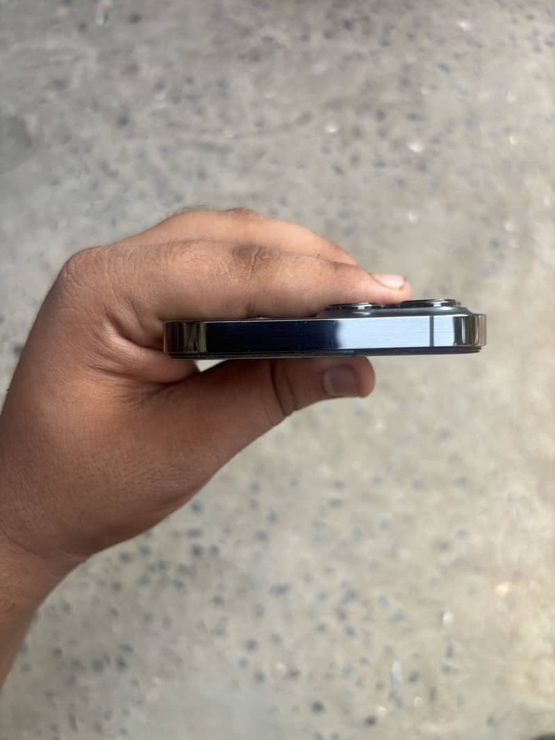 Apple iPhone 13 Pro Max 9