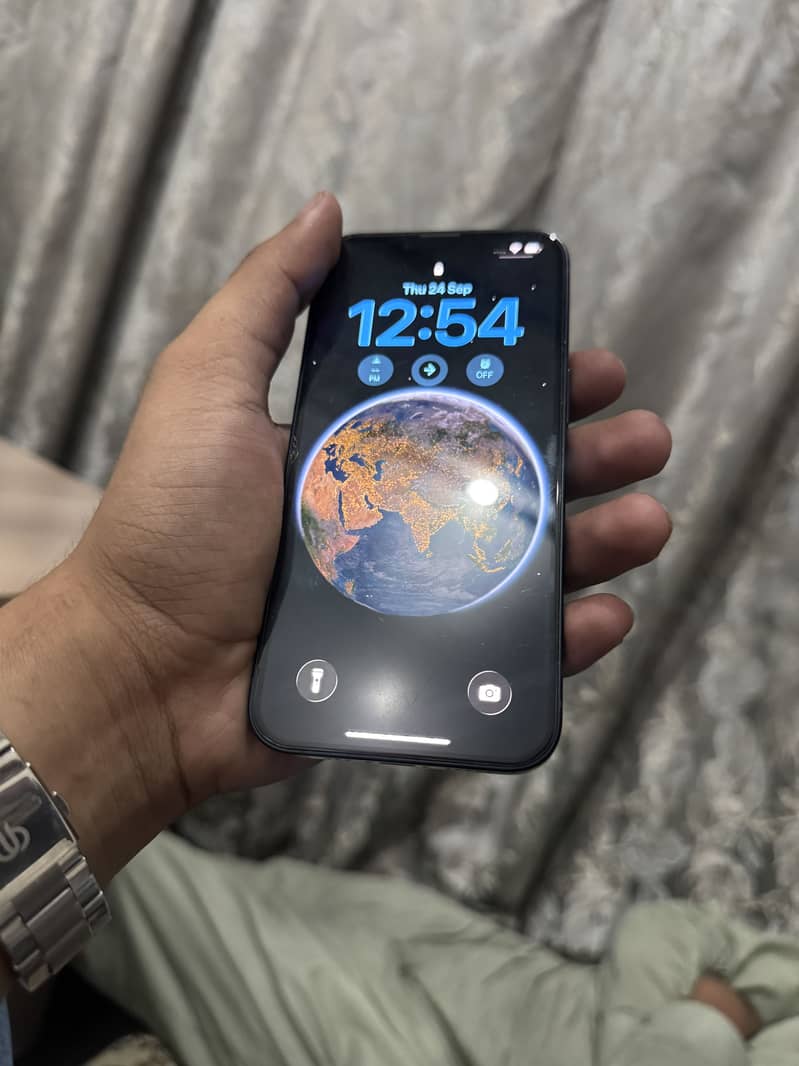 Apple iPhone 13 6