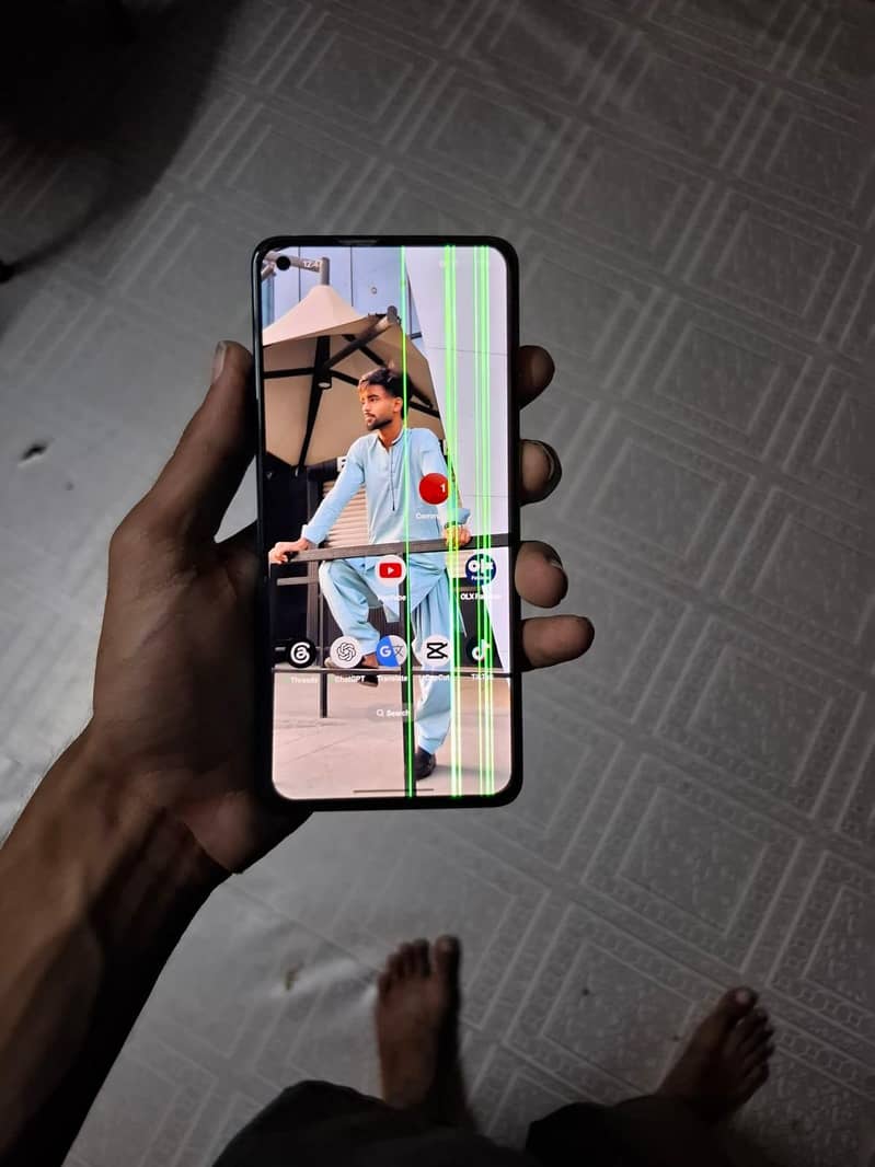 One Plus 9R 1
