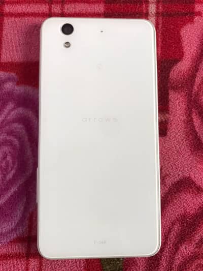 Arrows Docomo F04K (Exchange Possible)