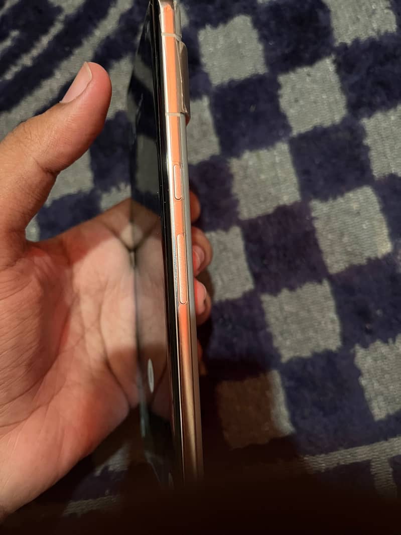Google Pixel 7 Pro 6