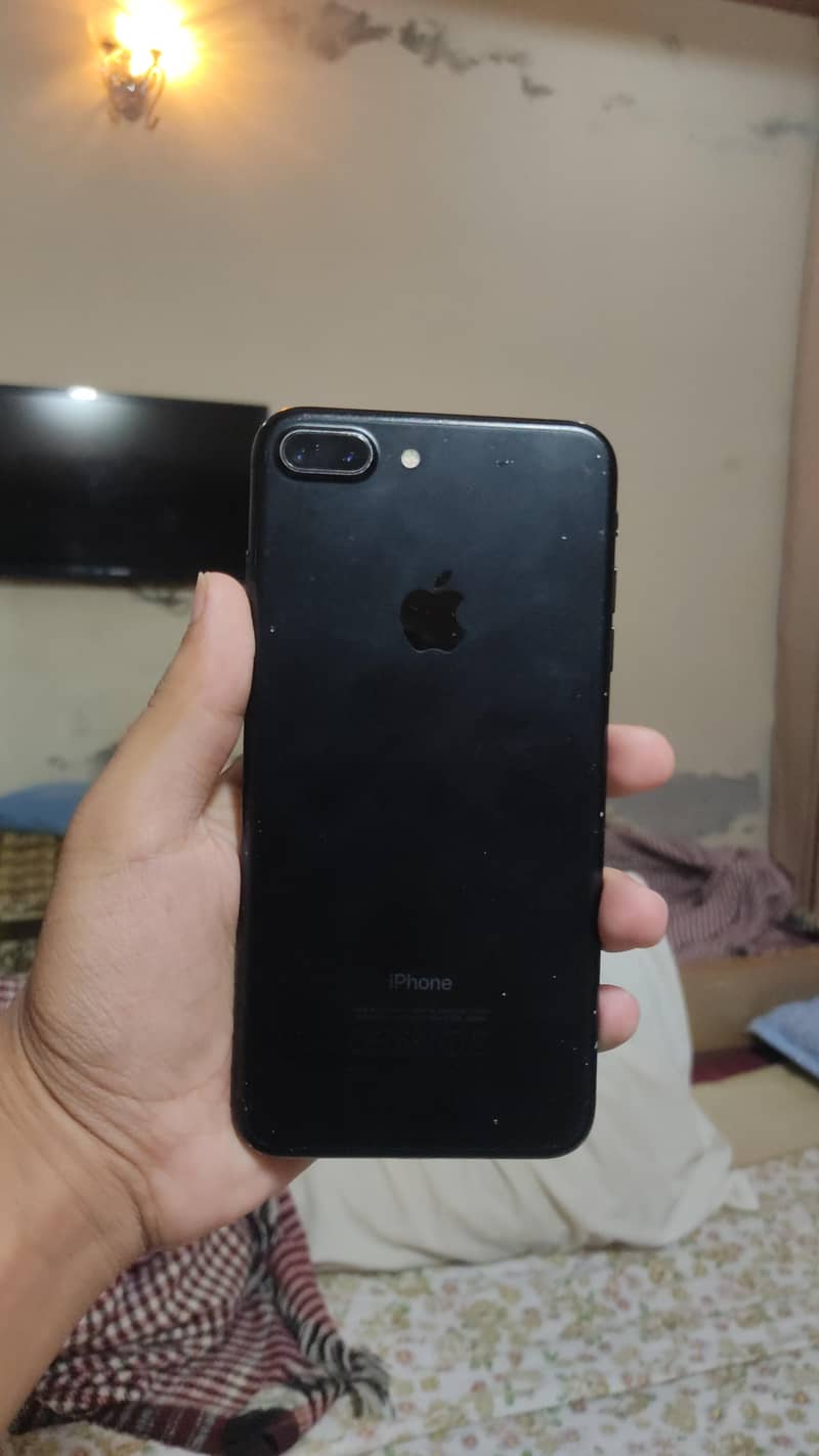 Apple iPhone 7 Plus 0