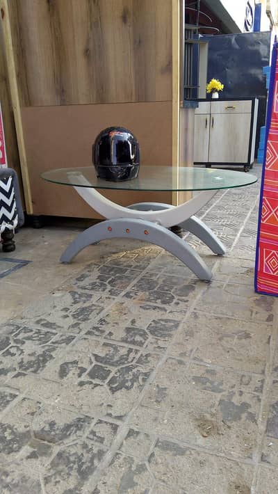 COFFEE TABLE.  OR.  CENTER TABLE