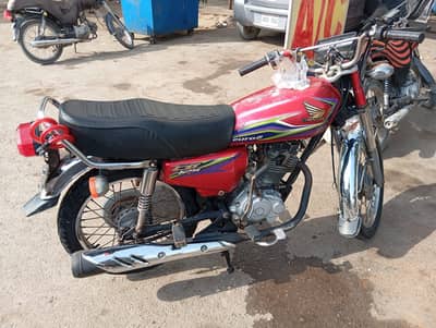 Honda CG 125 2016/17 alomst original condition
