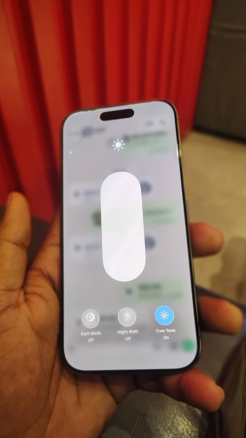 IPhone 16 Pro 6