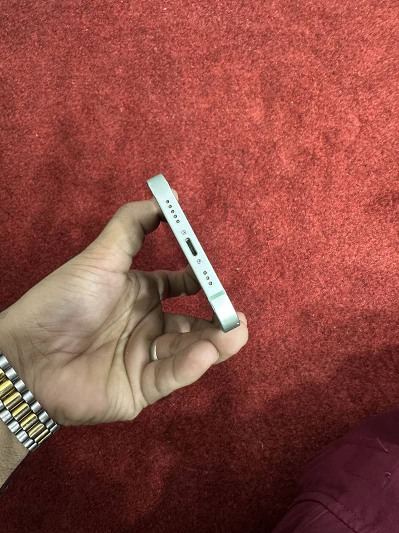 Apple iPhone 12 2
