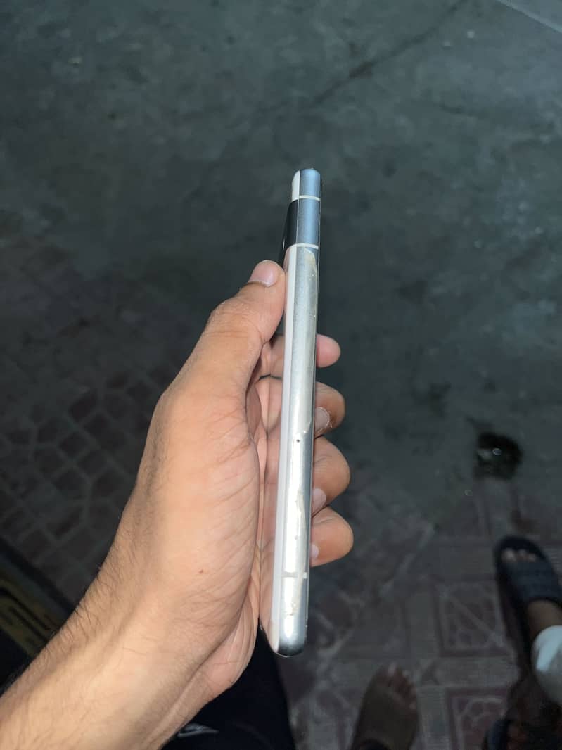 Google Pixel 7a 1