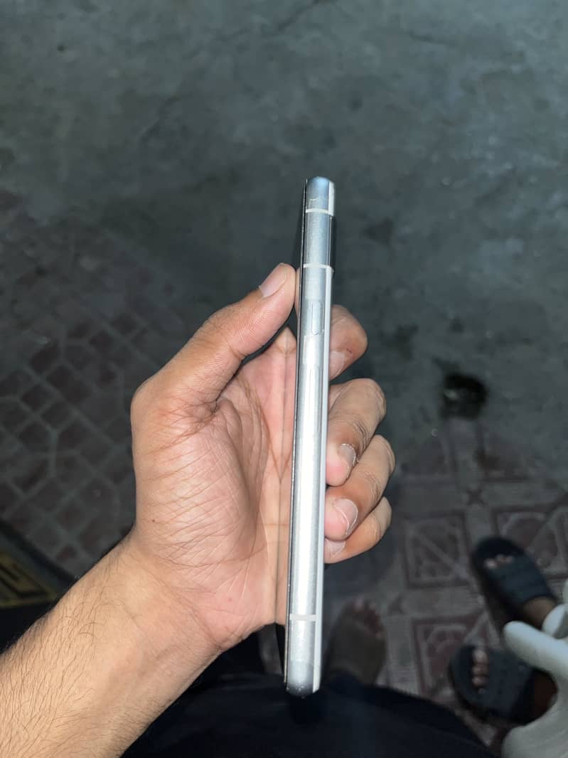 Google Pixel 7a 3