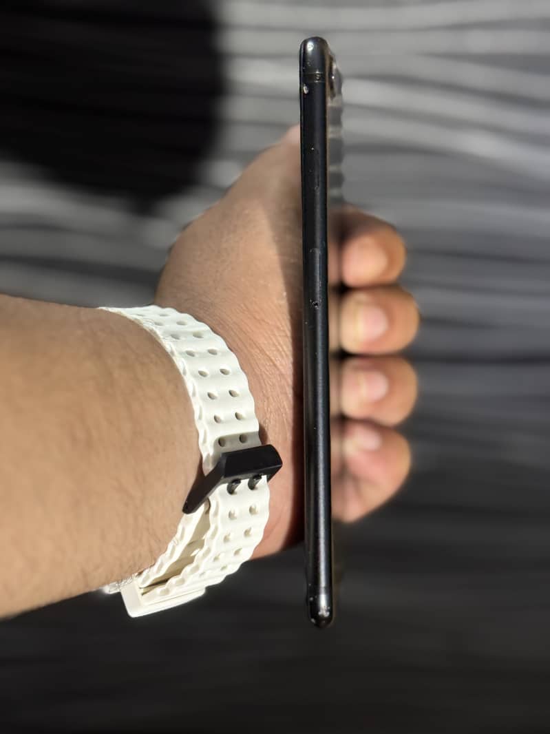 Apple iPhone 7 Plus 1