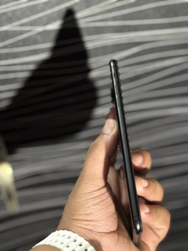 Apple iPhone 7 Plus 2