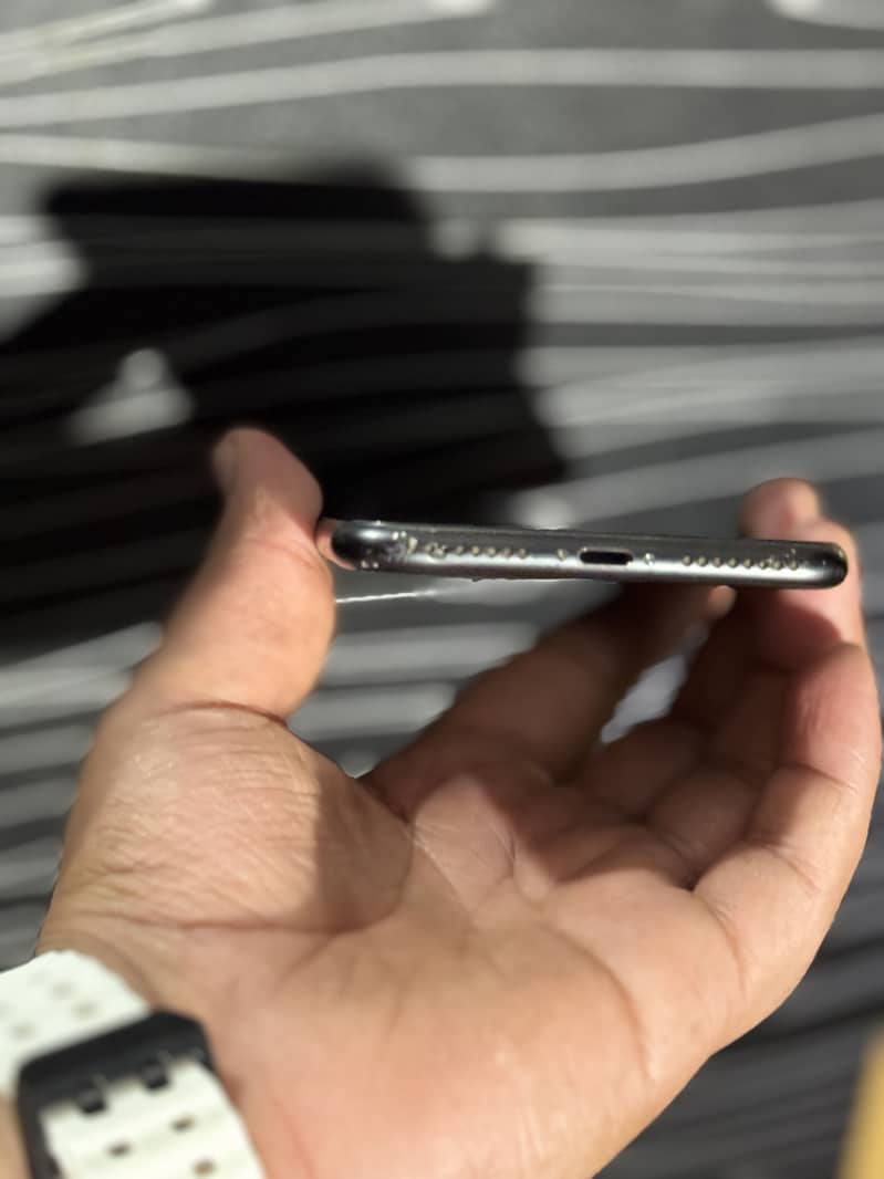 Apple iPhone 7 Plus 3