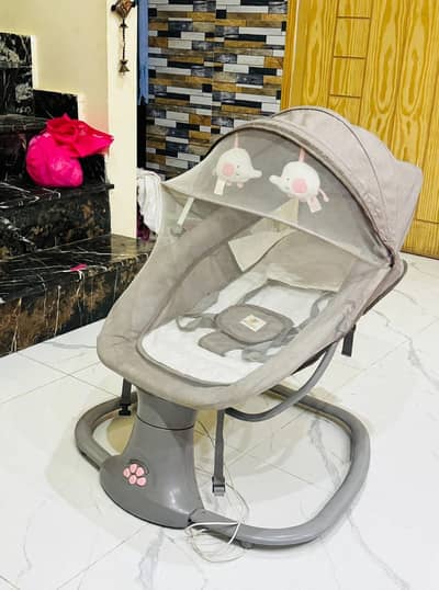 Baby electric swing ( automatic)