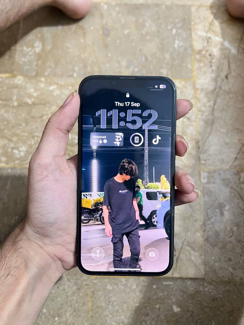 Apple iPhone 13 3
