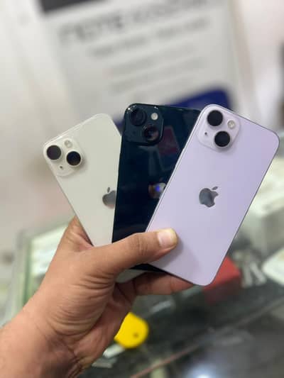 Apple iPhone 13