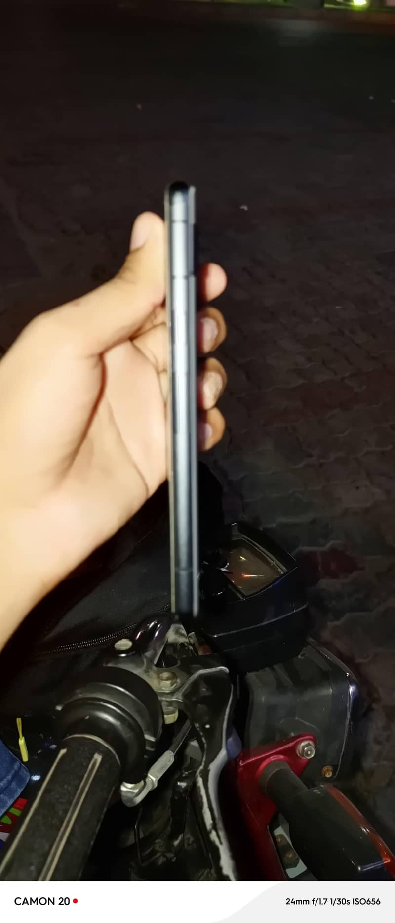 Google Pixel 7a 2