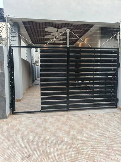 FULL BASEMENT 5 MARLA ELEGANT AND FULLY MAINTAINED SUPER HOT LOCATED BUNGALOW IS AVAILABLE IN THE BEST BLOCK OF DHA LAHORE.