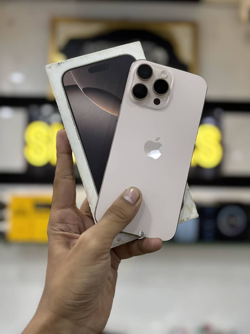 Iphone 16 Pro Max  0