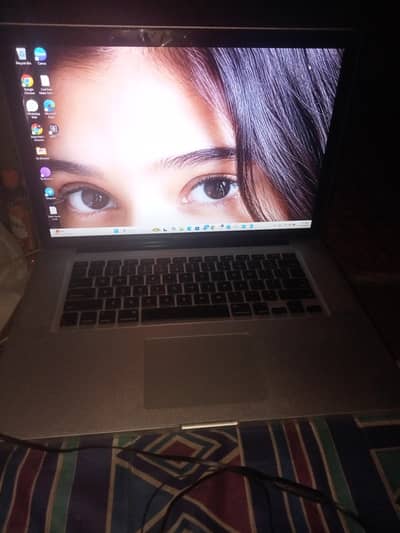apple Mac Book pro