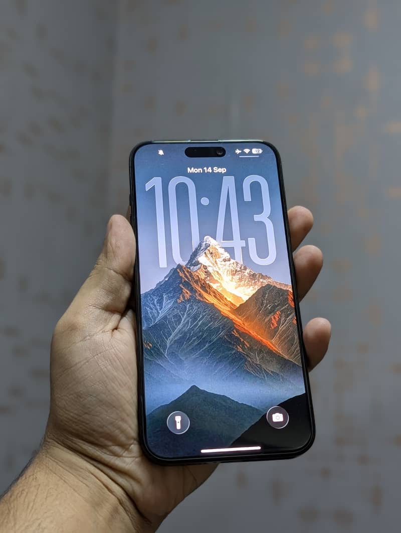 iPhone 15 Pro Max 0