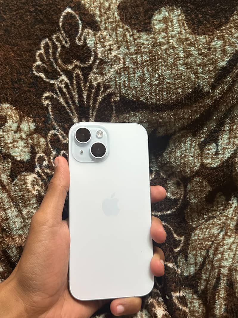 Apple iPhone 15 5