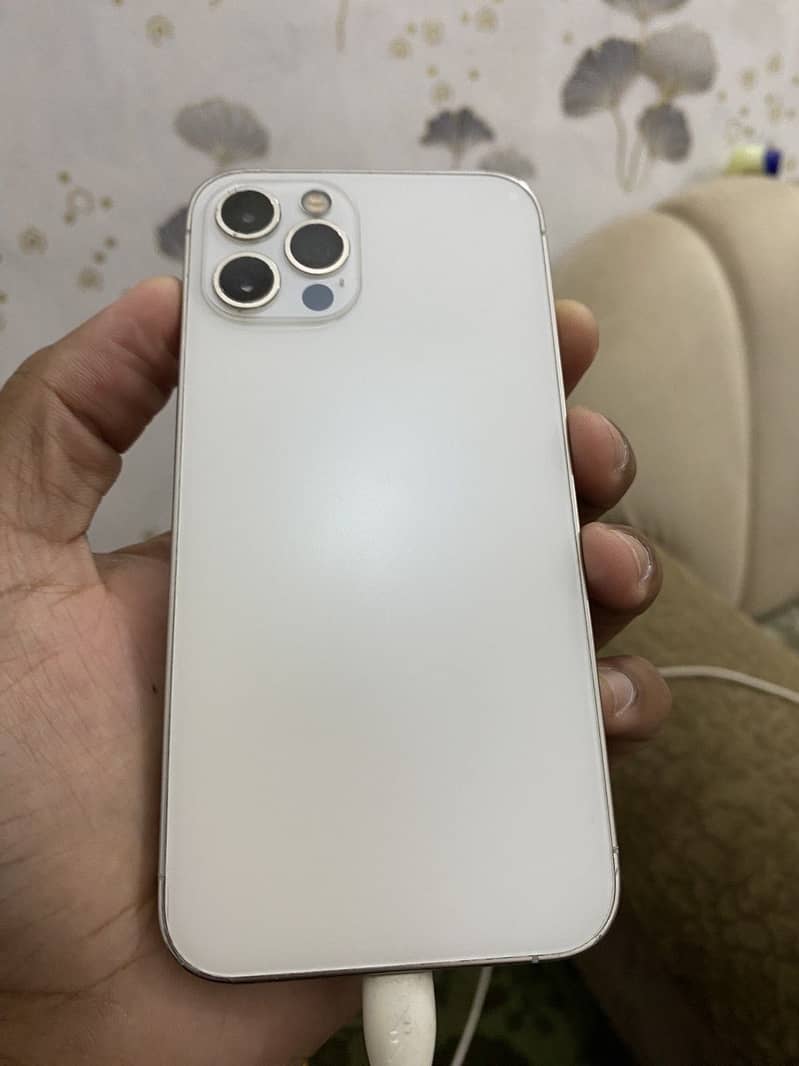 Apple iPhone 12 Pro 1