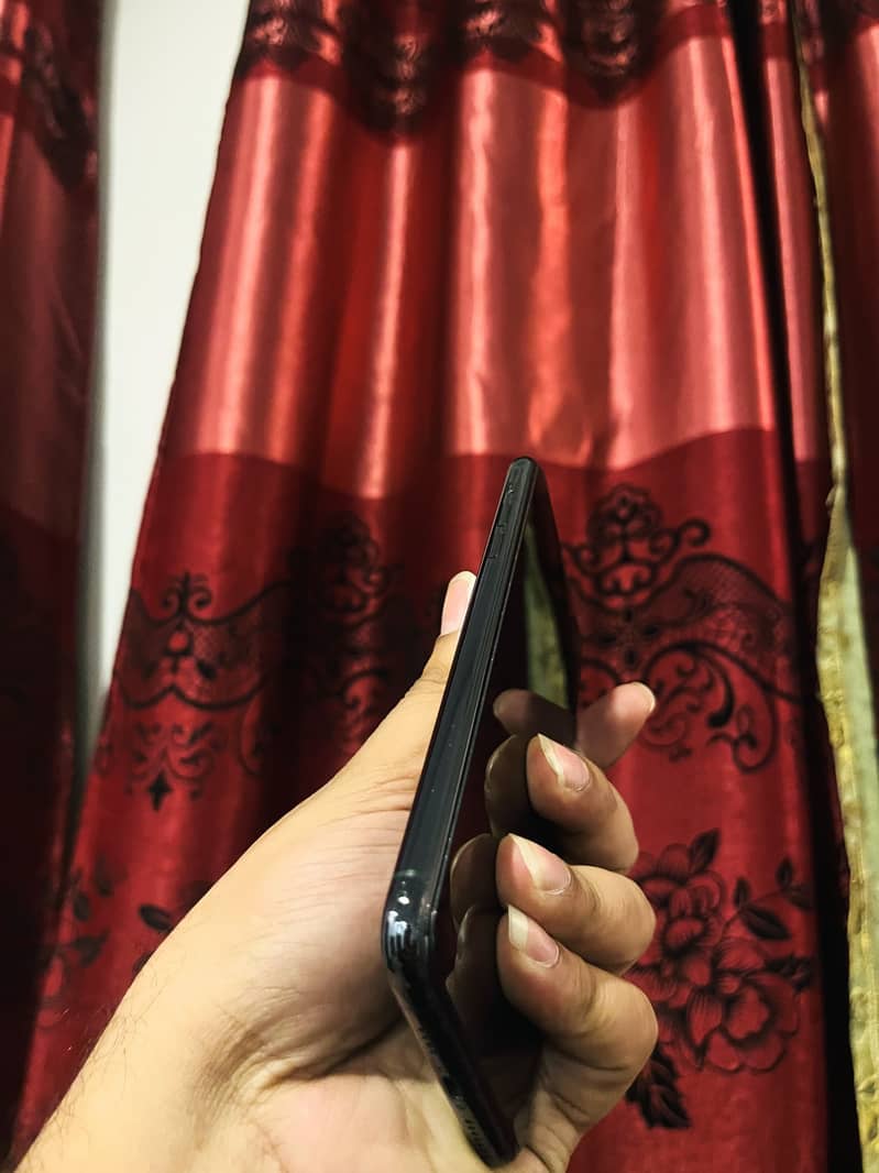 Apple iPhone 11 Pro Max 3