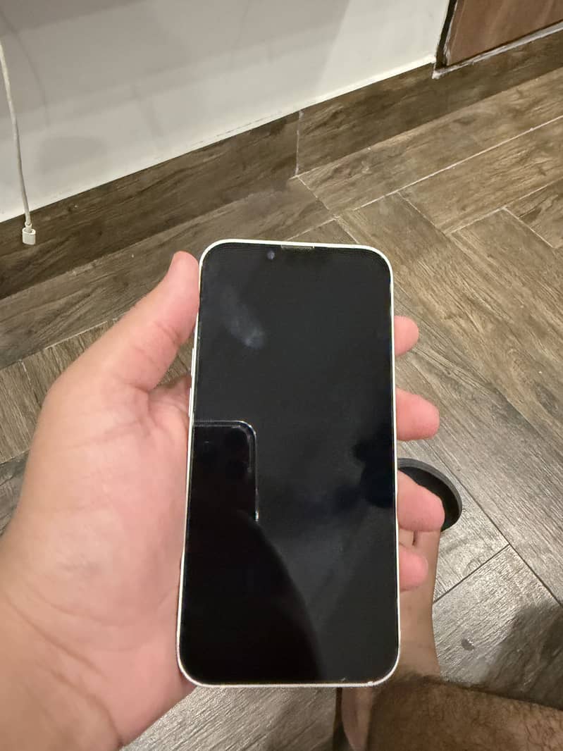 Apple iPhone 13 3