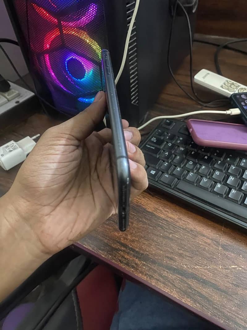 Apple iPhone 8 Plus 1