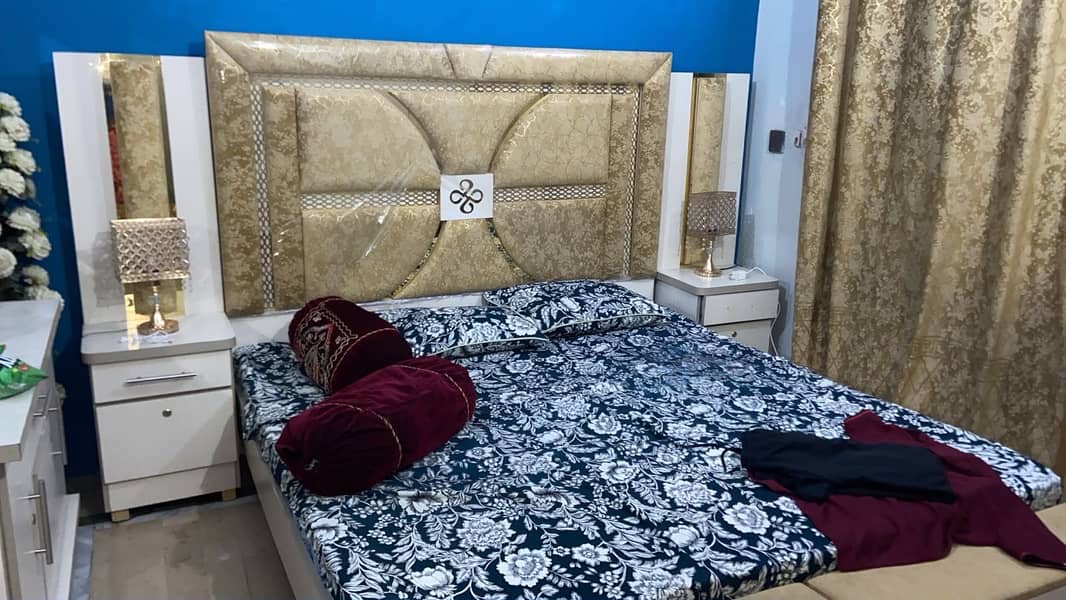 Stylish bed set 1