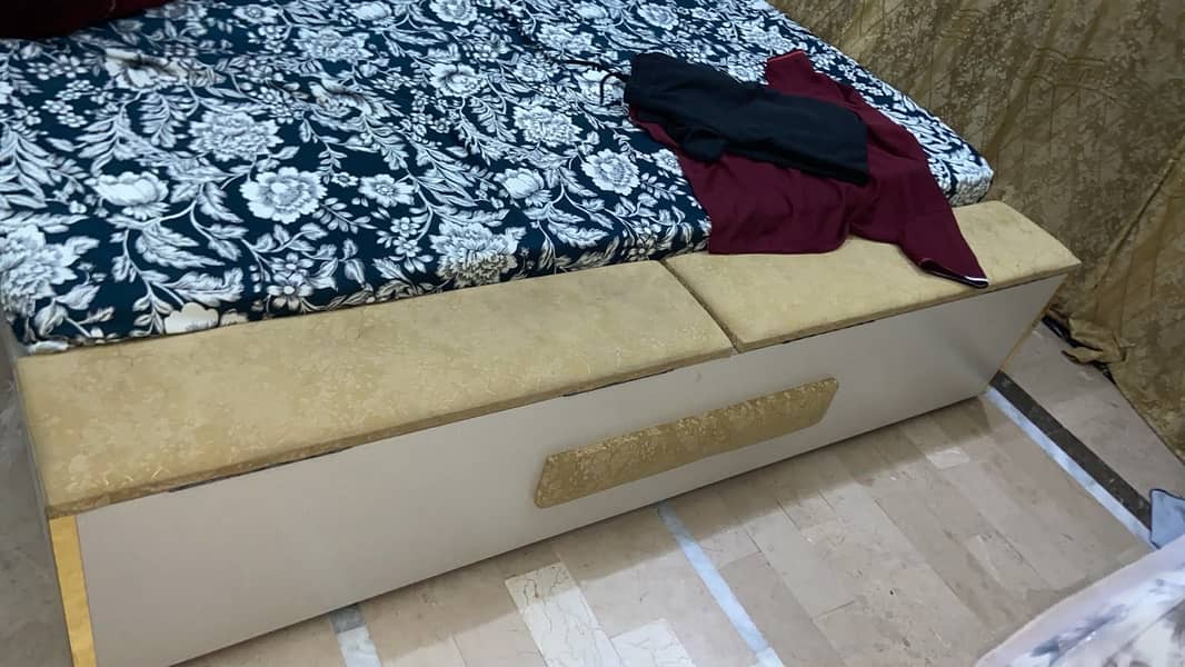 Stylish bed set 2