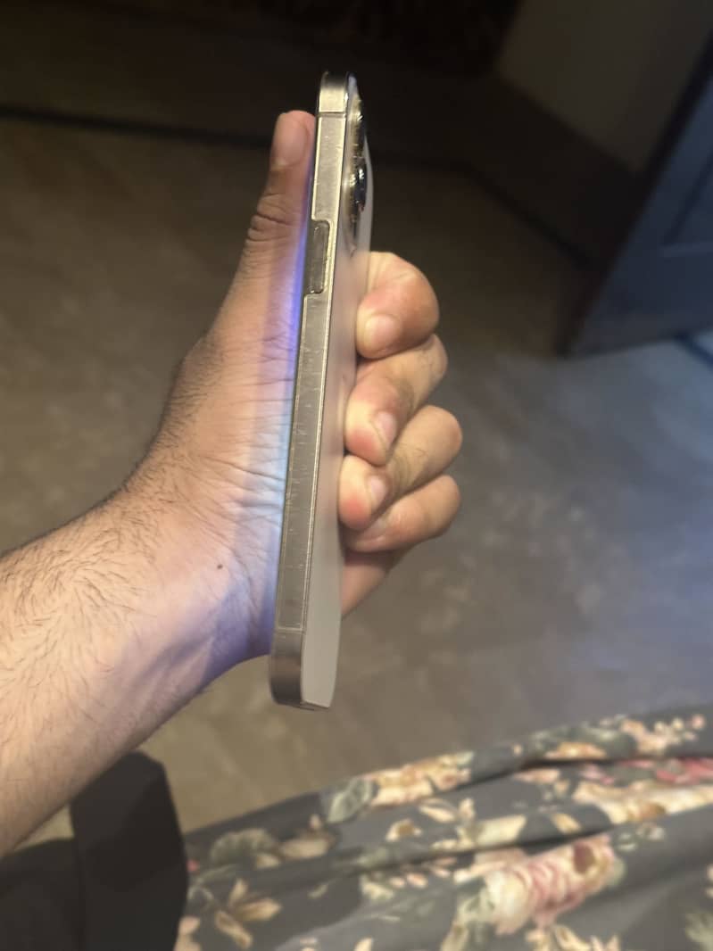 Apple iPhone 12 Pro Max 3